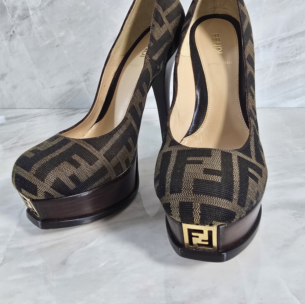 Fendi FF Motif Brown Platform Heels - Picture 2 of 7